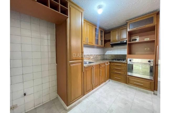 Apartamentos, Venta en El Limonar