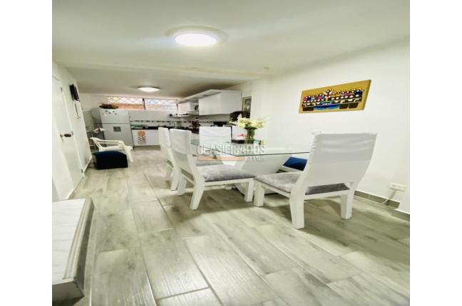 Apartamentos, Venta, Primero de Mayo - $242.000.000