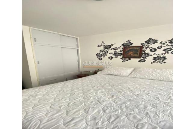 Apartamentos, Venta, Primero de Mayo - $242.000.000