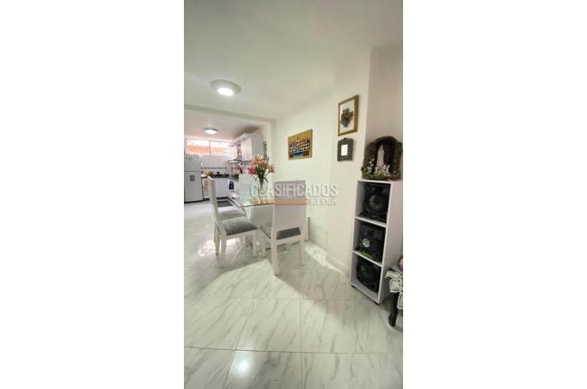 Apartamentos, Venta, Primero de Mayo - $242.000.000