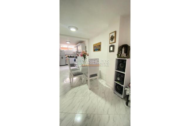 Apartamentos, Venta, Primero de Mayo - $242.000.000