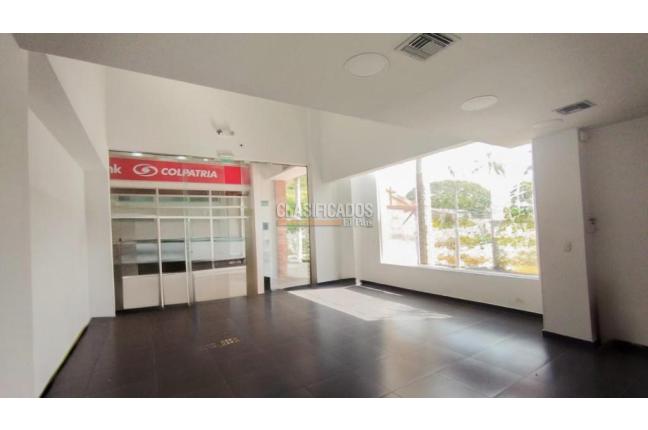 Locales y Bodegas, Venta, Chipichape - $2.100.000.000