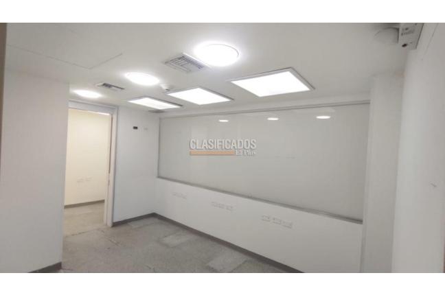 Locales y Bodegas, Venta, Chipichape - $2.100.000.000