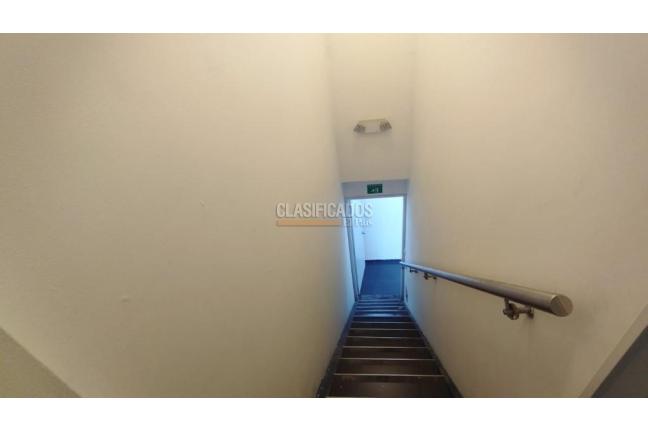 Locales y Bodegas, Venta, Chipichape - $2.100.000.000