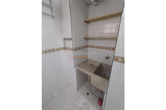 Apartamentos, Venta, Primero de Mayo - $250.000.000