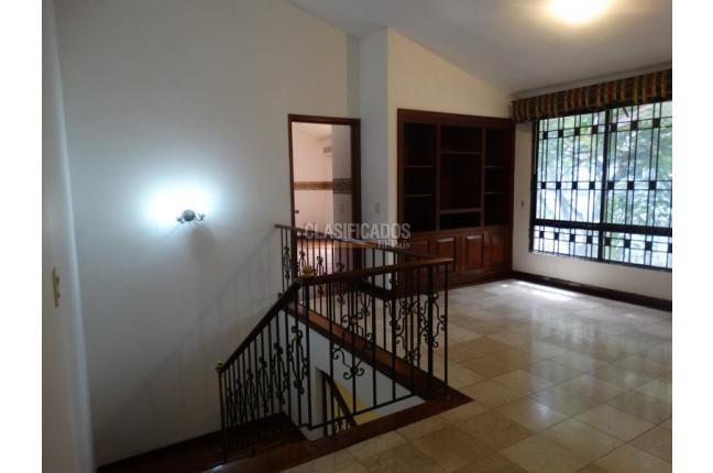Casas, Venta, Prados del Norte - $690.000.000