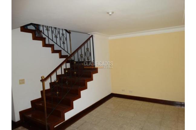 Casas, Venta, Prados del Norte - $690.000.000
