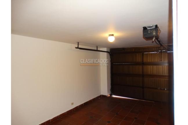 Casas, Venta, Prados del Norte - $690.000.000