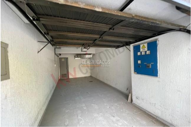 Casas, Alquiler, Versalles - $13.800.000