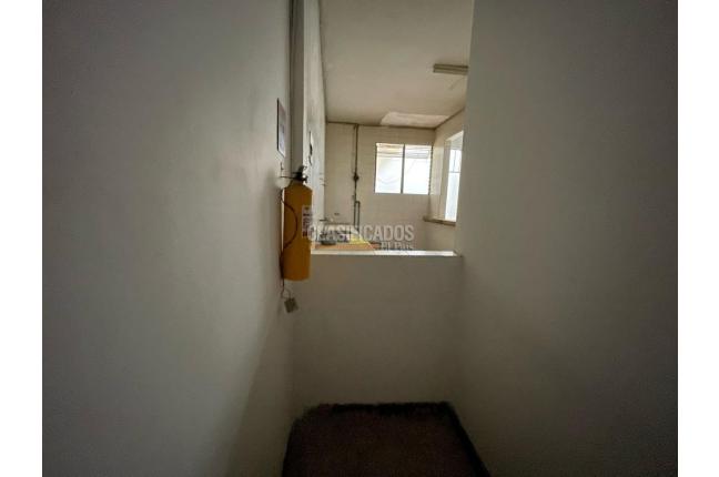 Locales y Bodegas, Venta, Alameda - $440.000.000