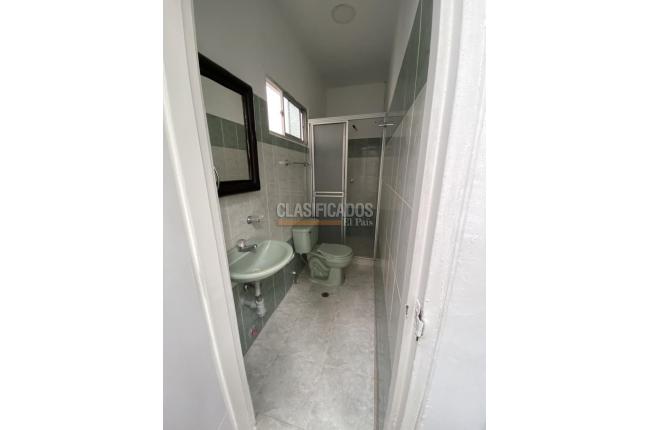 Casas, Alquiler en Belisario Caicedo