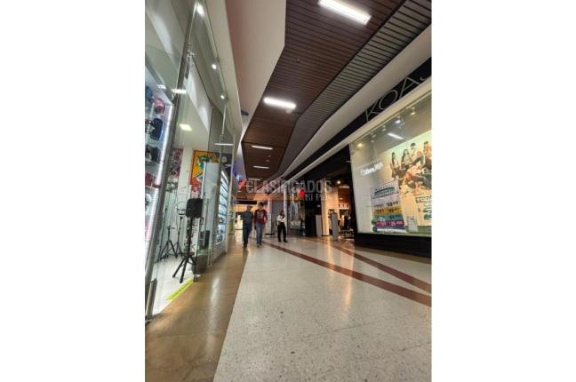 Locales y Bodegas, Alquiler, El Ingenio - $12.000.000