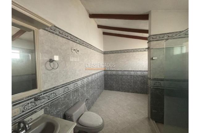 Casas, Alquiler, Prados del Norte - $7.000.000