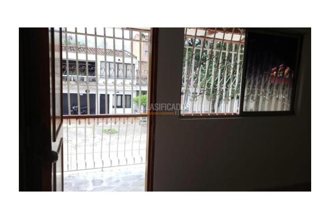 Casas, Alquiler, Prados del Norte - $7.000.000