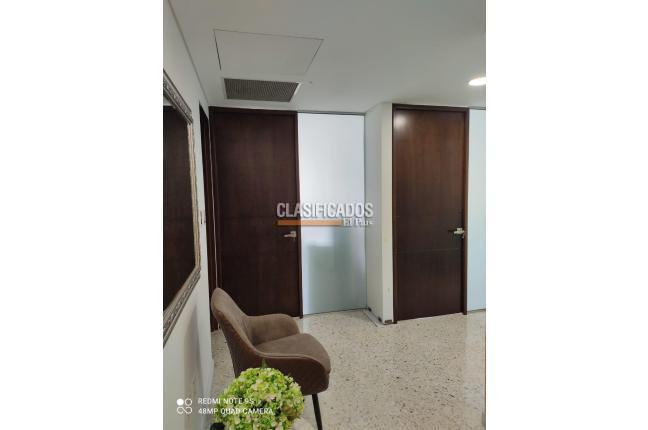 Oficinas y Consultorios, Alquiler, Ed. Bolsa Occidente - $750.000