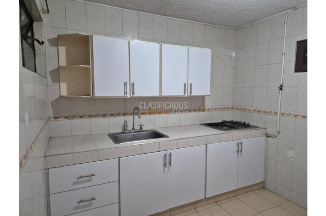 Apartaestudios, Alquiler, Caldas - $950.000