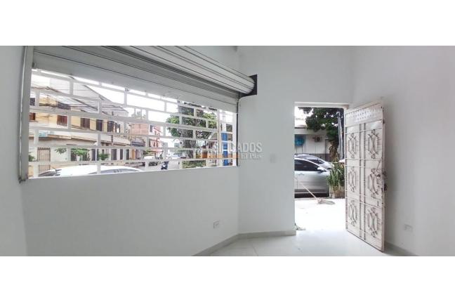 Locales y Bodegas, Alquiler, Alameda - $800.000