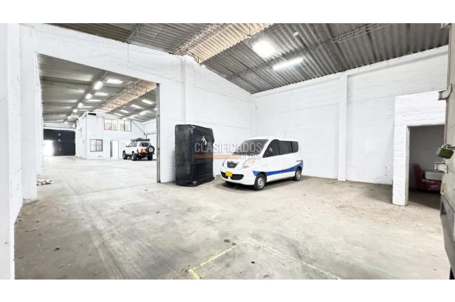 Locales y Bodegas, Alquiler, San Vicente - $10.000.000