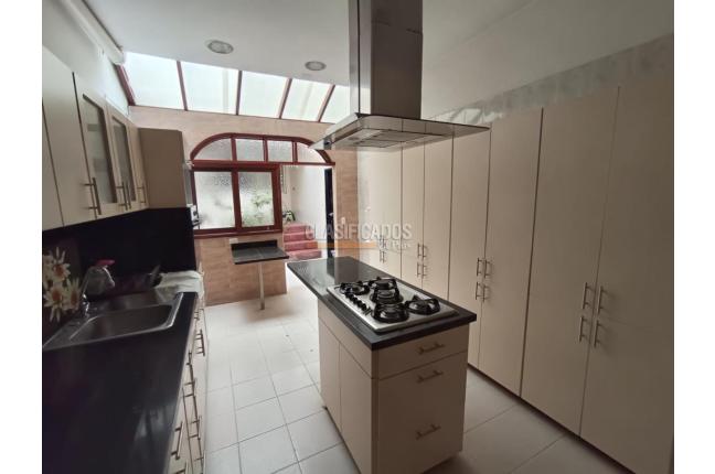 Casas, Venta, Santa Rita - $900.000.000