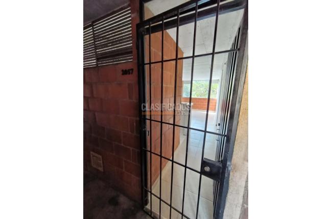 Apartamentos, Alquiler en Giron