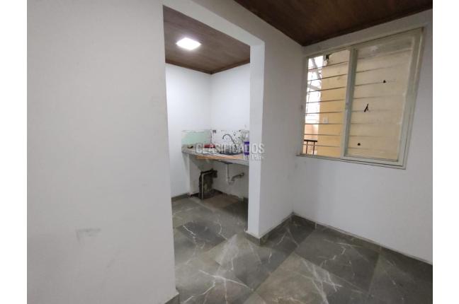 Locales y Bodegas, Venta, Alameda - $850.000.000