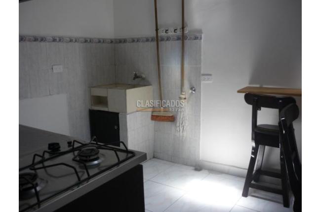 Apartaestudios, Alquiler, El Cedro - $850.000