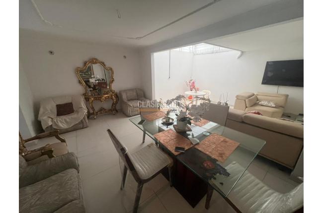 Casas, Venta en Valle del Lili