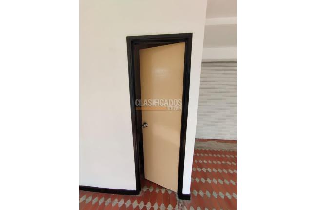 Locales y Bodegas, Alquiler, Camino Real - $2.200.000