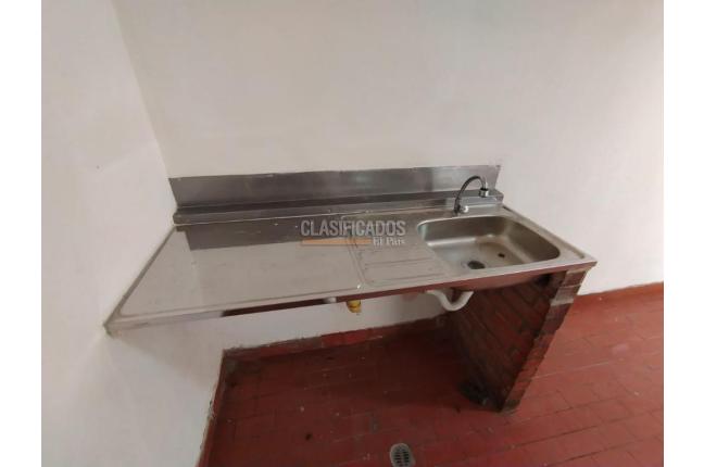 Locales y Bodegas, Alquiler, Camino Real - $2.200.000