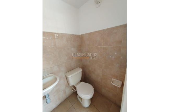 Locales y Bodegas, Alquiler, Camino Real - $2.200.000