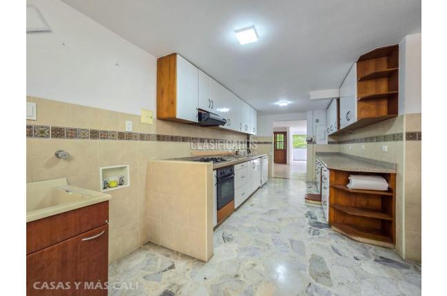 Apartamentos, Venta en Santa Teresita