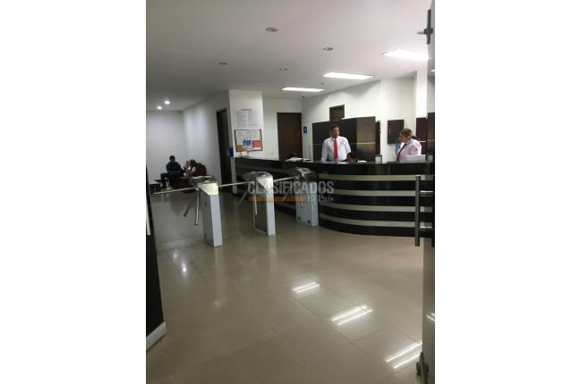 Oficinas y Consultorios, Alquiler en La Flora