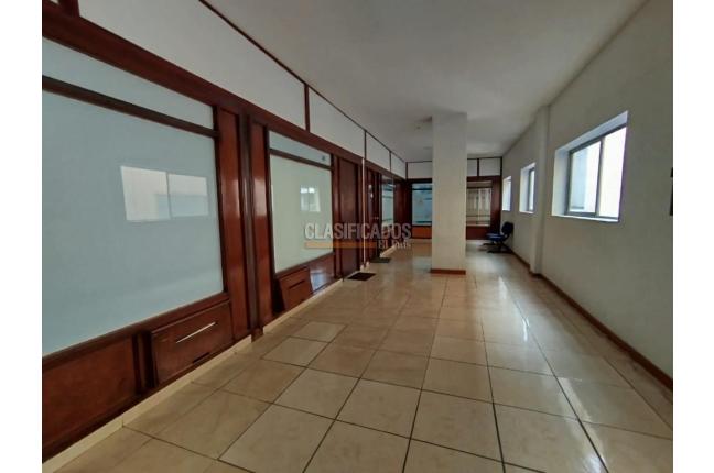 Oficinas y Consultorios, Alquiler, San Vicente - $2.200.000