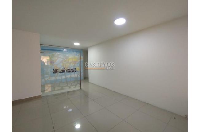 Oficinas y Consultorios, Alquiler, San Vicente - $2.200.000