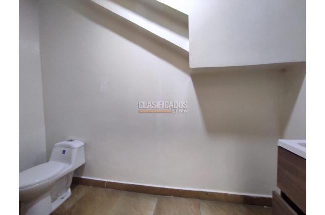 Locales y Bodegas, Alquiler, Granada - $5.000.000