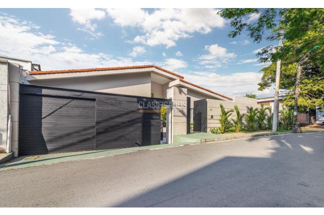 Casas, Venta en Arboleda