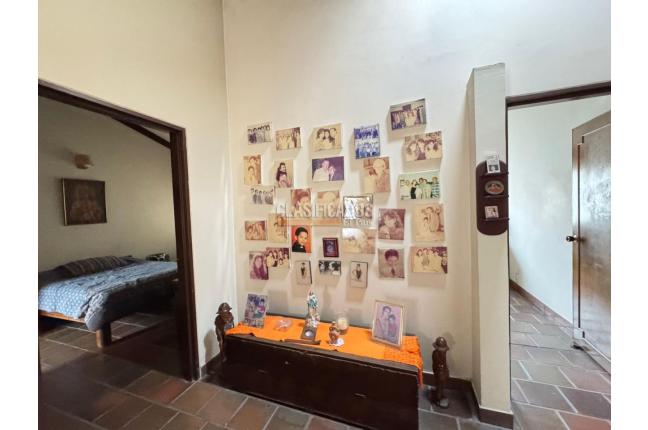 Casas, Venta en La Flora