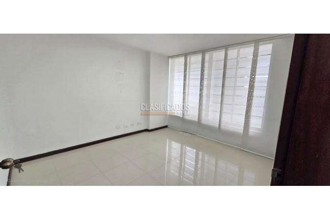 Casas, Venta en La Flora