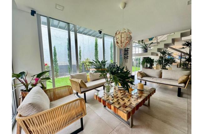 Casas, Alquiler en Pance