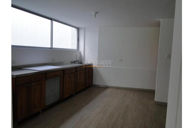 Edificios, Venta, Santa Rosa - $4.500.000.000