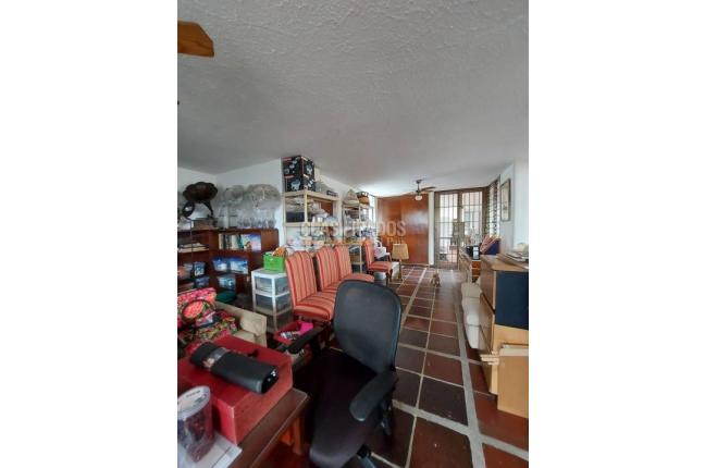 Casas, Venta, Santa Mónica Central - $2.300.000.000