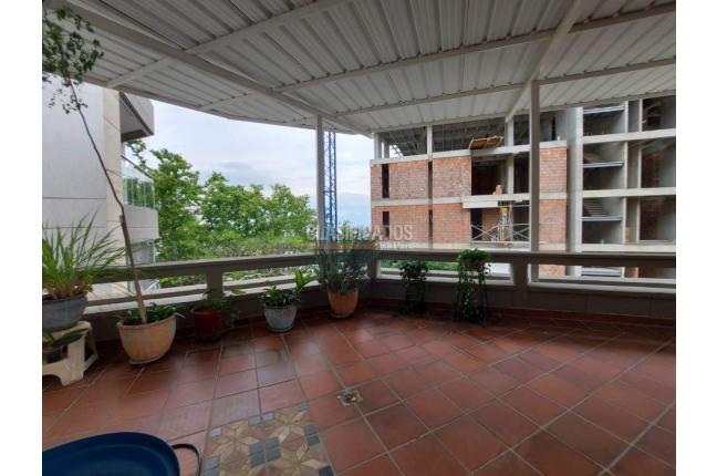 Casas, Venta, Santa Mónica Central - $2.300.000.000