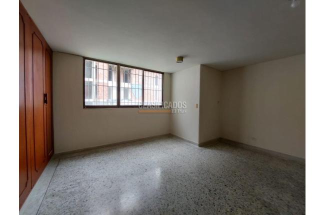Casas, Venta, Santa Mónica Central - $2.300.000.000