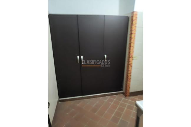 Locales y Bodegas, Alquiler, Bueno Madrid - $3.800.000