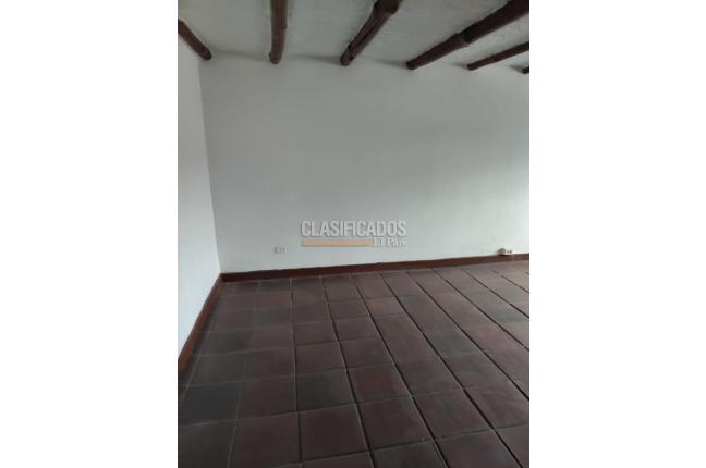 Locales y Bodegas, Alquiler, Bueno Madrid - $3.800.000