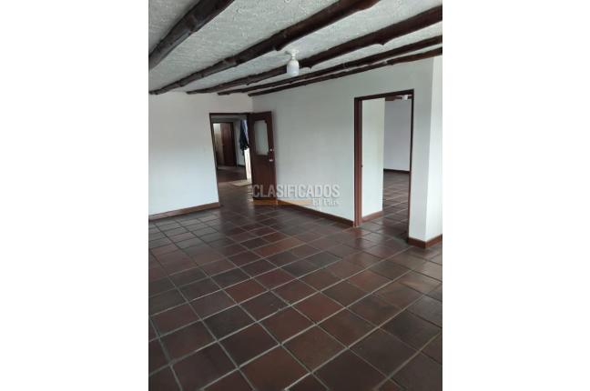 Locales y Bodegas, Alquiler, Bueno Madrid - $3.800.000