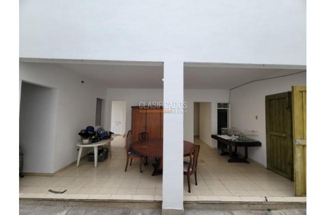 Locales y Bodegas, Alquiler, Granada - $3.000.000