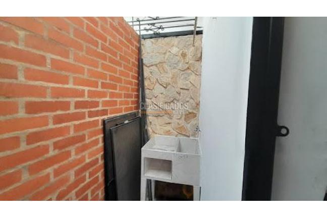 Apartaestudios, Alquiler, La Merced - $1.000.000