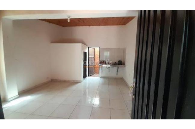 Apartaestudios, Alquiler, La Merced - $1.000.000