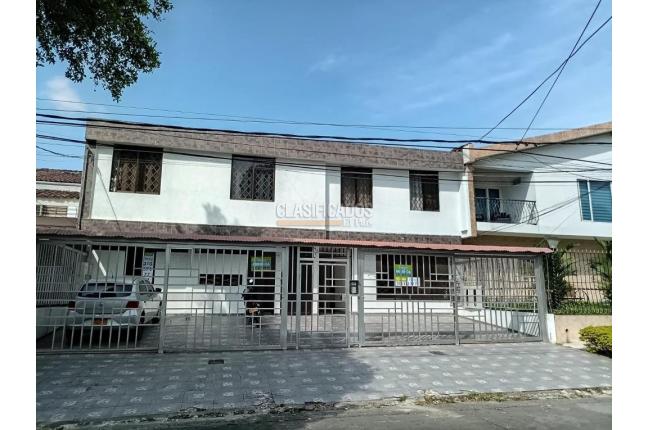 Oficinas y Consultorios, Alquiler en La Flora